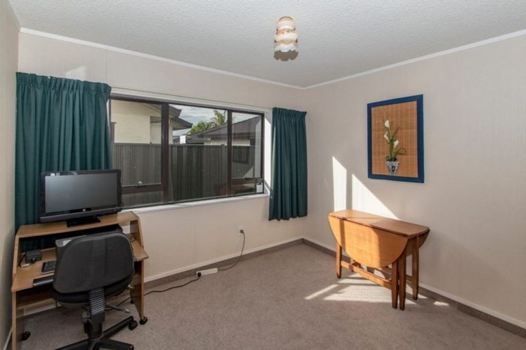 Photo of property in 2/64 Guppy Road, Greenmeadows, Napier, 4112