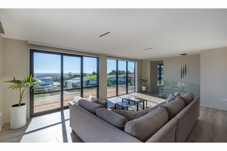 Photo of property in 8 Caldberg Close, Westmorland, Christchurch, 8025