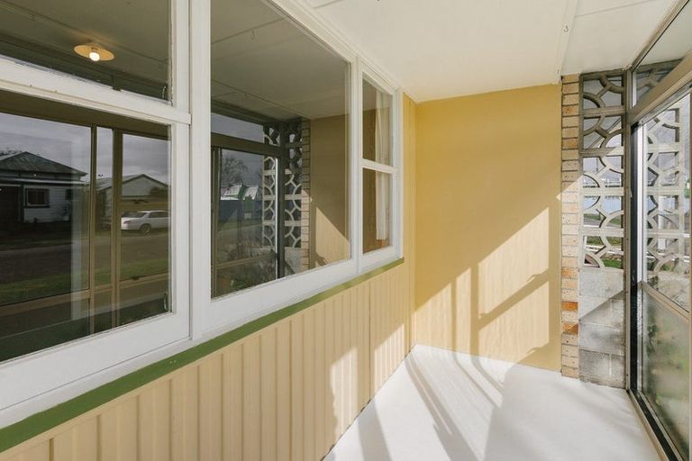 Photo of property in 3 Oakley Street, Palmerston North, 4410