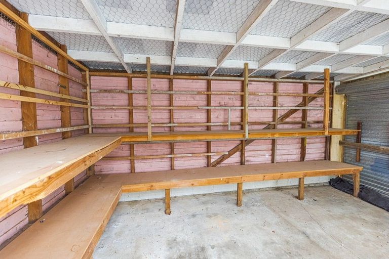 Photo of property in 12 Tiraumea Road, Pahiatua, 4910