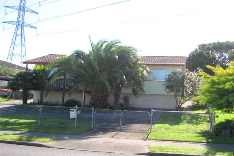 Photo of property in 15 Palermo Place, Clover Park, Auckland, 2023