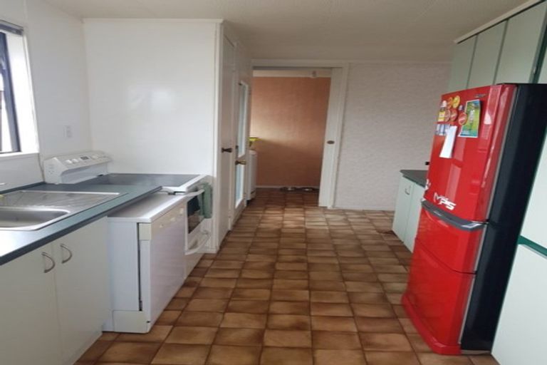 Photo of property in 1 Waitara Place, Tokoroa, 3420