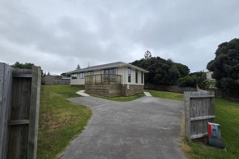 Photo of property in 21 Sunset Drive, Baylys Beach, Dargaville, 0377
