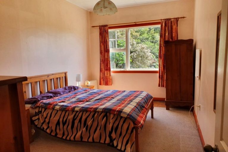 Photo of property in 90 Omapere Street, Dobson, Greymouth, 7805