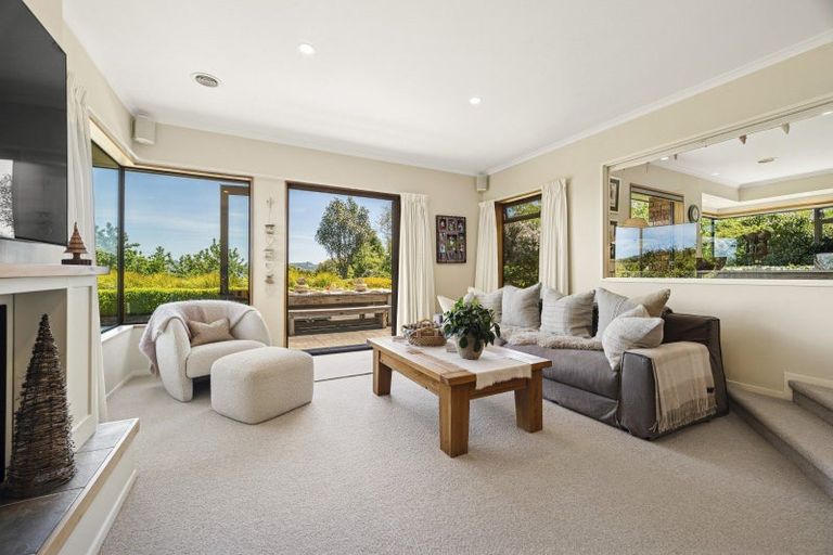 Photo of property in 22 Fairview Terrace, Waipahihi, Taupo, 3330
