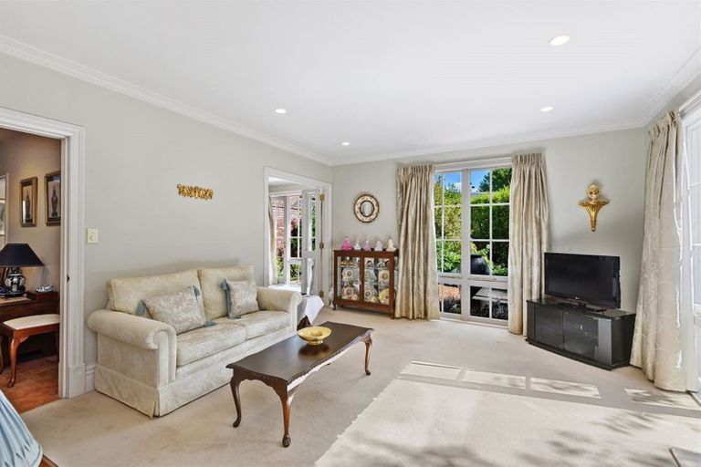 Photo of property in 12 Makora Street, Fendalton, Christchurch, 8041