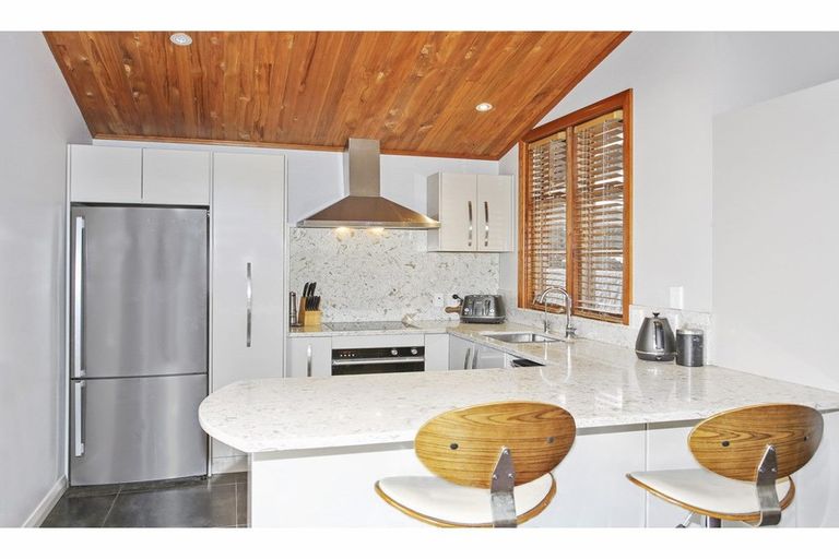 Photo of property in 31 Bunnythorpe Road, Papakura, 2110