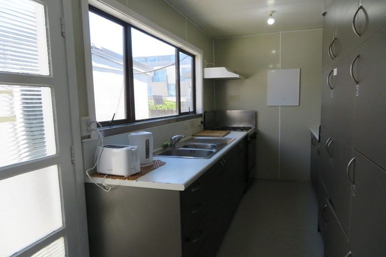 Photo of property in 35 Bay Street, Petone, Lower Hutt, 5012