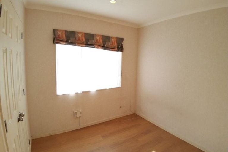 Photo of property in 7 Shankill Place, East Tamaki, Auckland, 2013