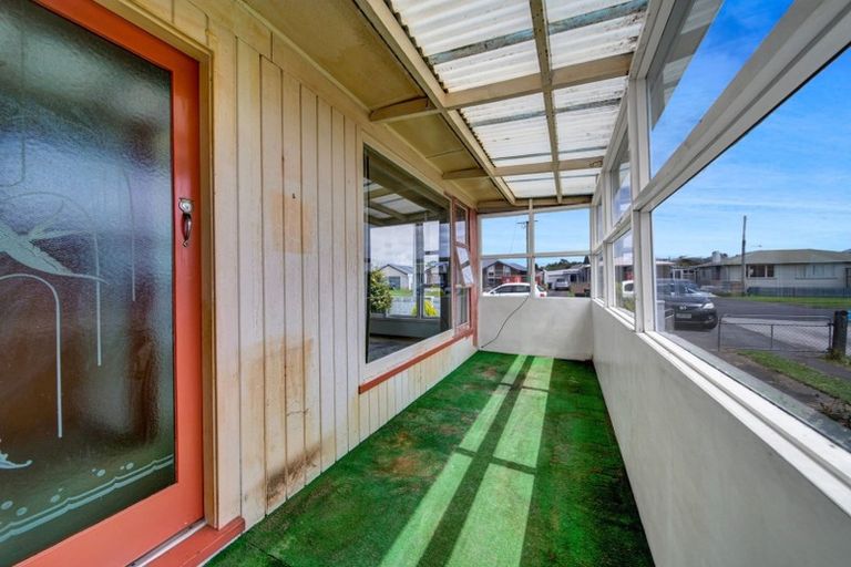 Photo of property in 52a Blake Street, Waitara, 4320
