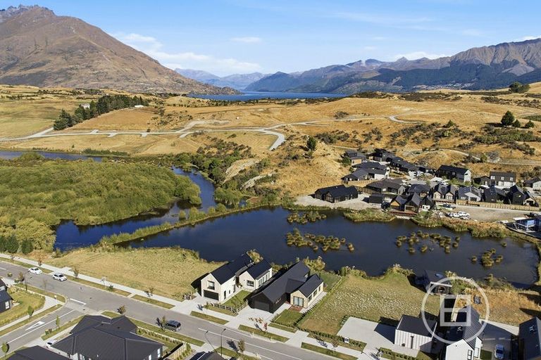 Photo of property in 22 Woolshed Road, Jacks Point, Queenstown, 9371