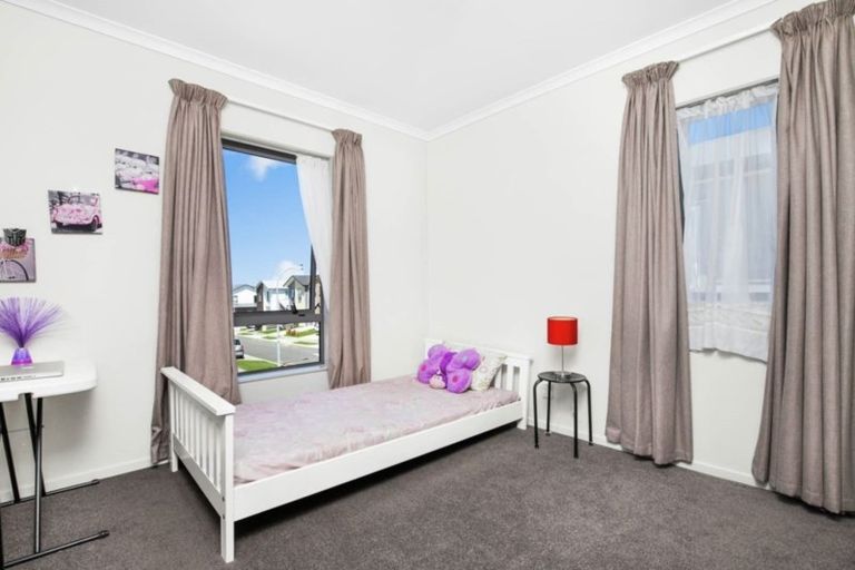Photo of property in 30 Ipukarea Street, Weymouth, Auckland, 2103