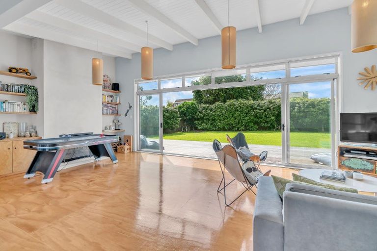 Photo of property in 15 Waterman Drive, Langs Beach, Waipu, 0582