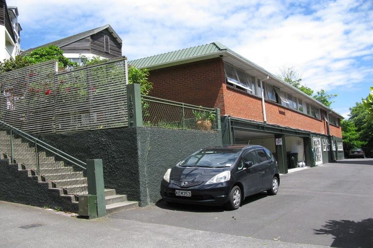 Photo of property in 1/129 Grafton Road, Grafton, Auckland, 1010
