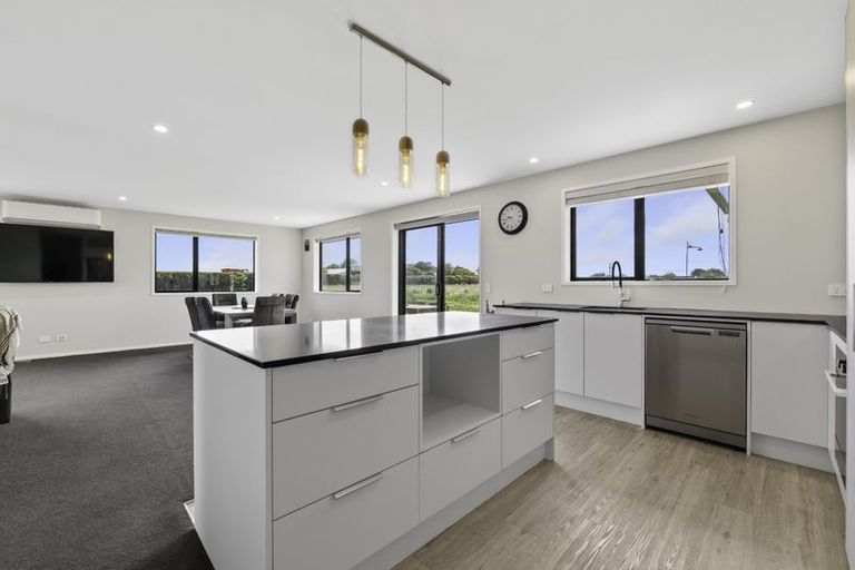 Photo of property in 34 County Drive, Hawera, 4610