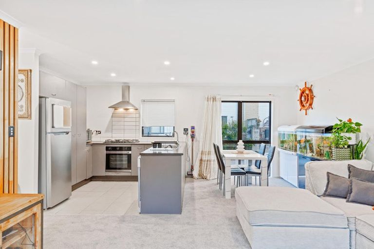 Photo of property in St Claire Village, 27/172 Mcleod Road, Te Atatu South, Auckland, 0610