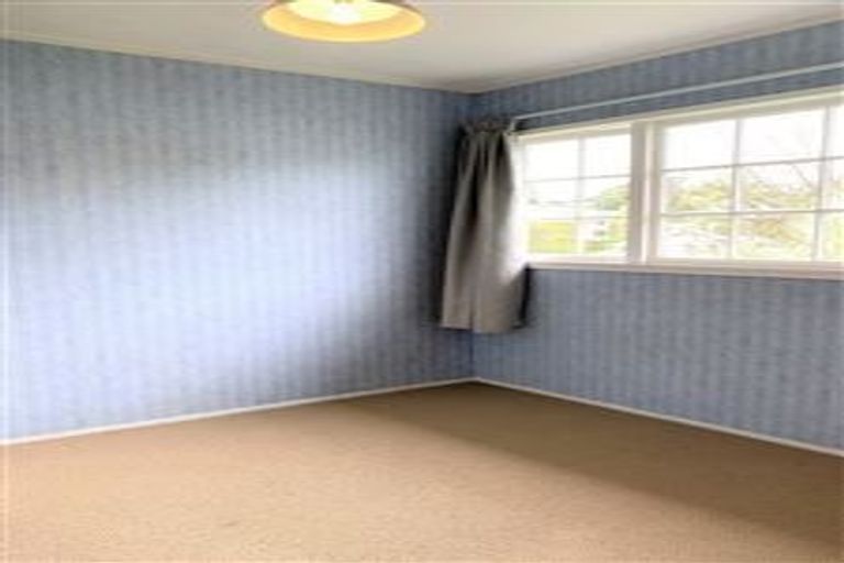 Photo of property in 28 Matipo Road, Mairangi Bay, Auckland, 0630