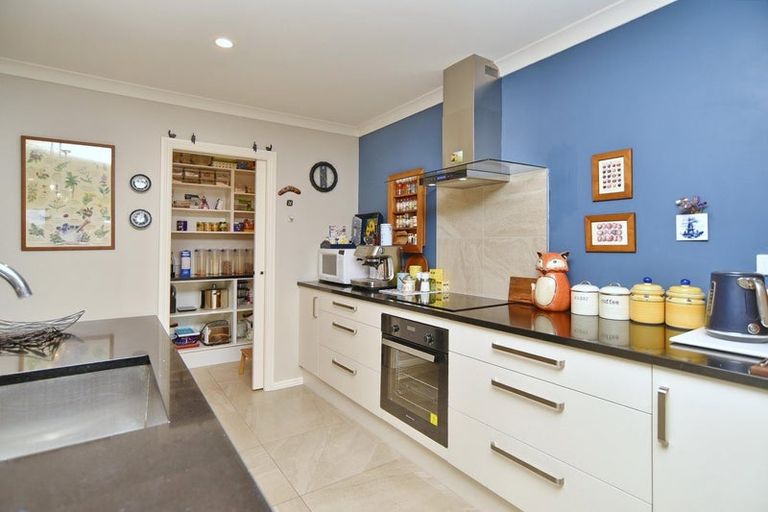 Photo of property in 88 Petries Road, Woodend, 7610