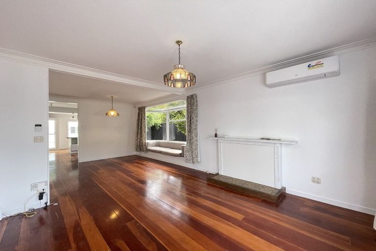 Photo of property in 4 Hillcrest Avenue, Hillcrest, Auckland, 0627