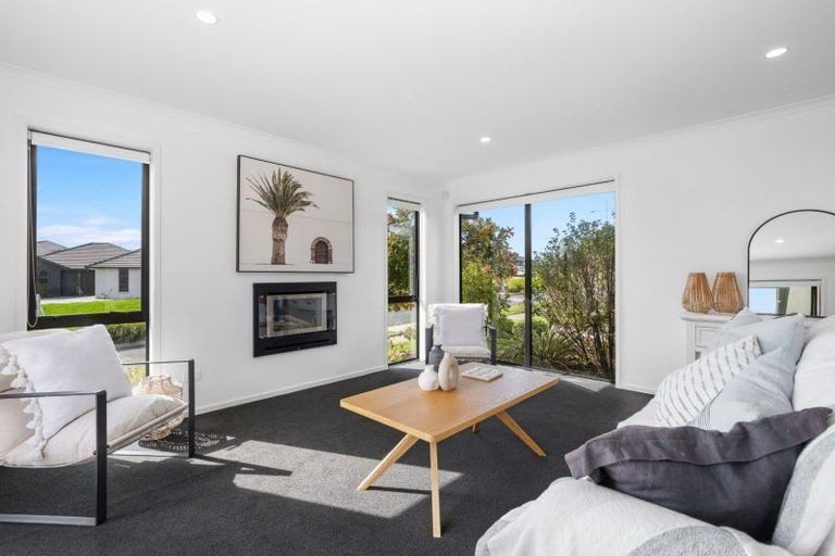 Photo of property in 4 Flounder Drive, Omokoroa, 3114