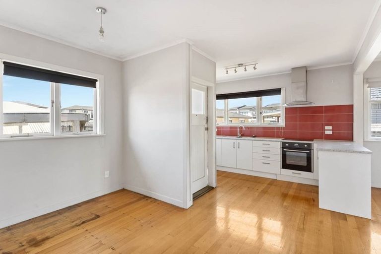 Photo of property in 1/30 Gloucester Road, Manurewa, Auckland, 2102