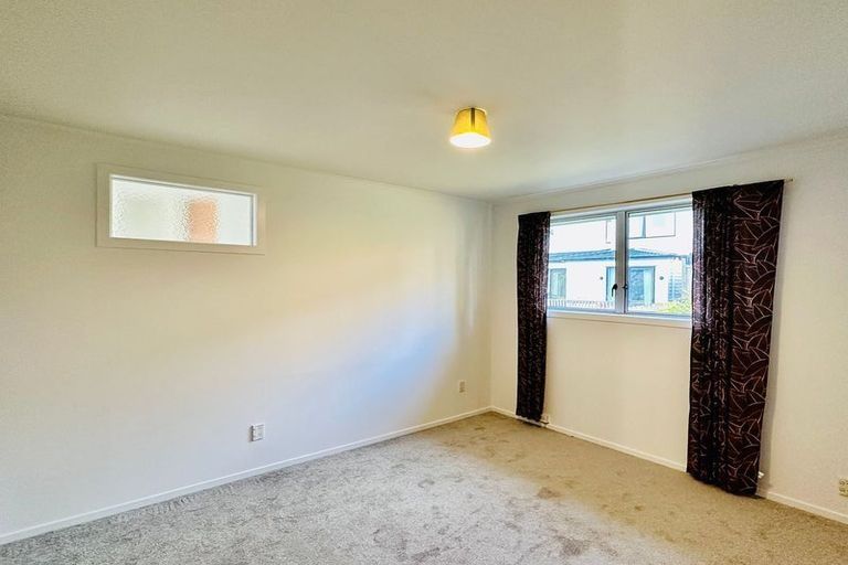 Photo of property in 10 Datura Place, Sunnynook, Auckland, 0620
