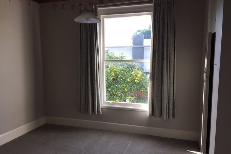 Photo of property in 102 Forest Lake Road, Forest Lake, Hamilton, 3200