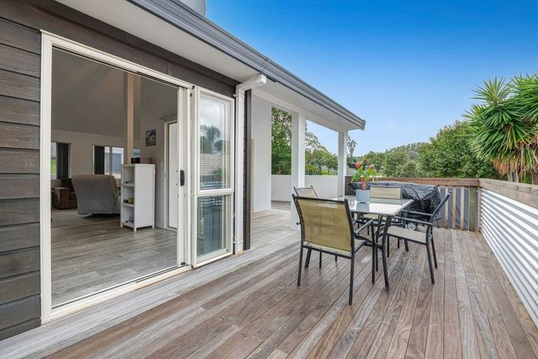 Photo of property in 11 Kestrel Heights, Arkles Bay, Whangaparaoa, 0932