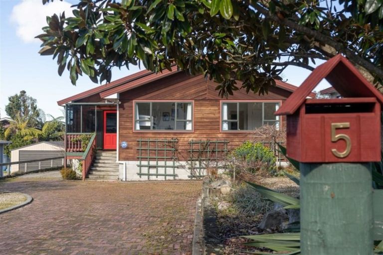 Photo of property in 5 Miro Street, Lansdowne, Masterton, 5810