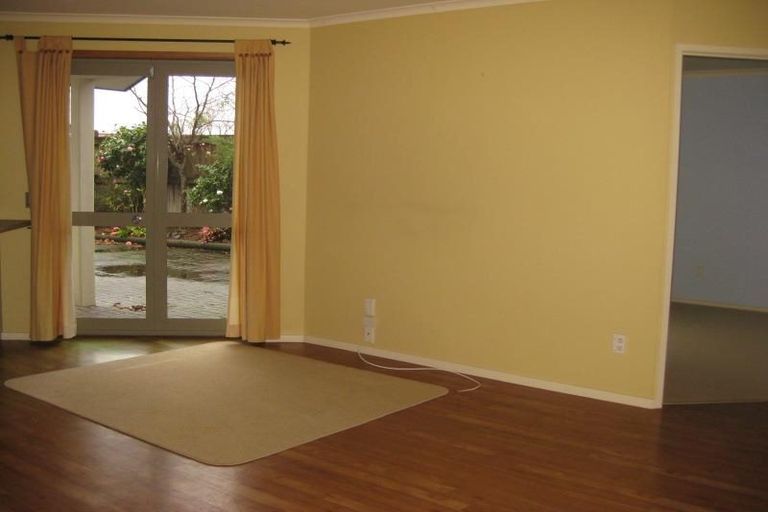 Photo of property in 1 Chatswood Place, Rototuna, Hamilton, 3210