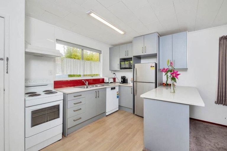 Photo of property in 56 Awaruku Road, Torbay, Auckland, 0630