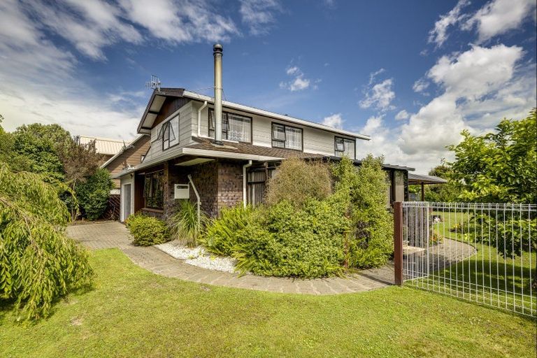 Photo of property in 12 Palmer Place, Parkvale, Hastings, 4122