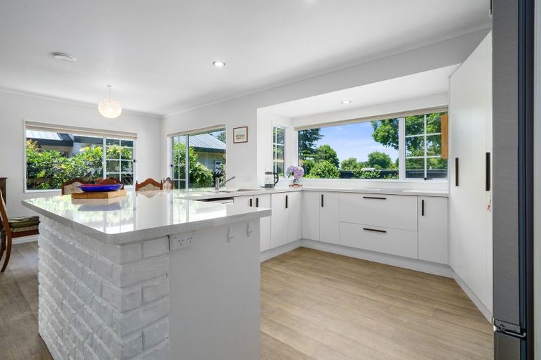 Photo of property in 71 Carlyle Street, Leamington, Cambridge, 3432