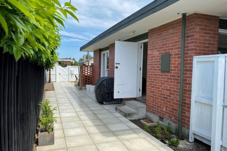 Photo of property in 1/12 Penhelig Place, Burnside, Christchurch, 8053