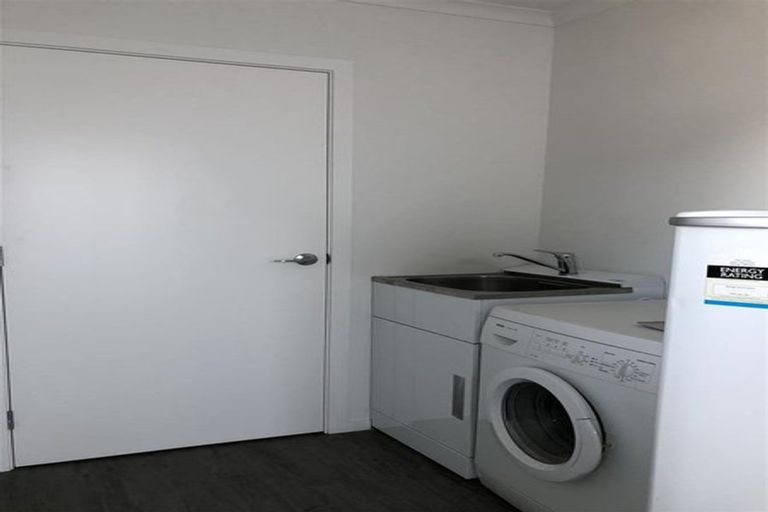 Photo of property in 6a Brown Avenue, Carterton, 5713