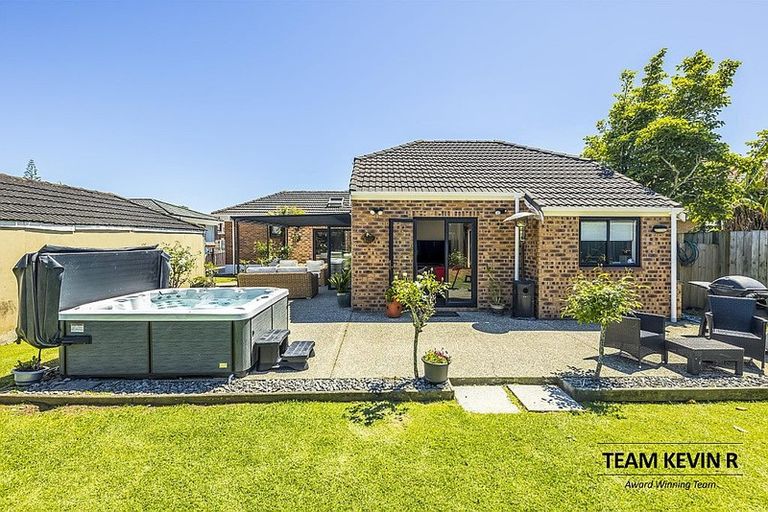 Photo of property in 15 Glen Avenue, Papatoetoe, Auckland, 2025