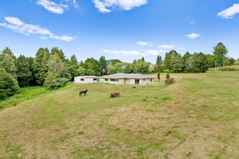 Photo of property in 324 Mangakahia Road, Maungatapere, Whangarei, 0179
