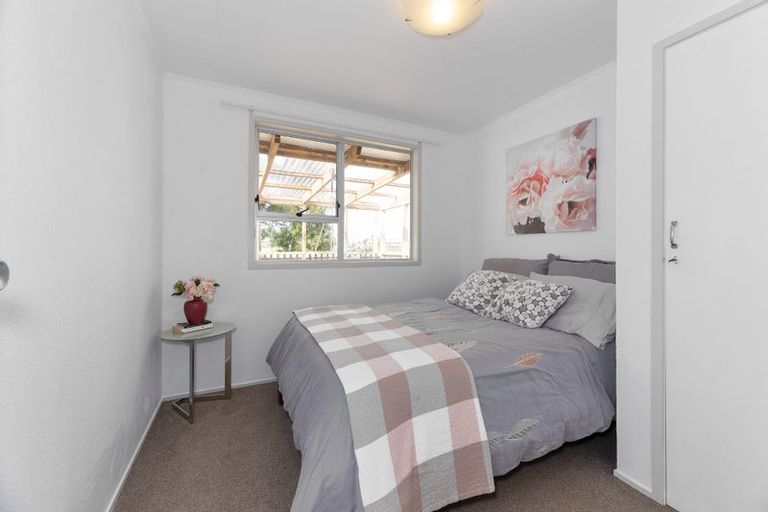 Photo of property in 23 Mandarin Place, Half Moon Bay, Auckland, 2012
