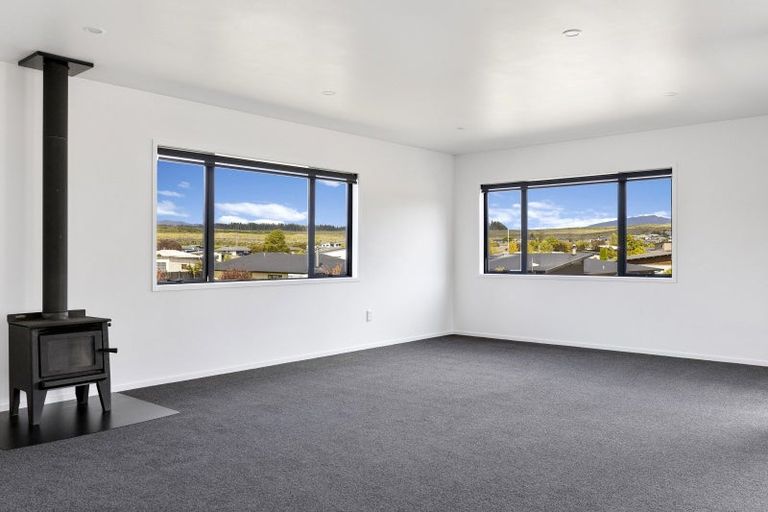 Photo of property in 30 John Norrie Place, Motuoapa, Turangi, 3382