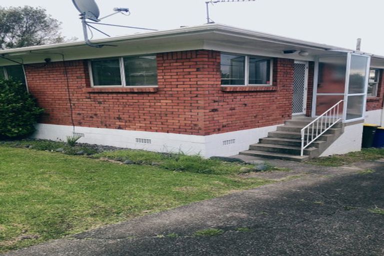 Photo of property in 1/190 Coronation Road, Hillcrest, Auckland, 0627