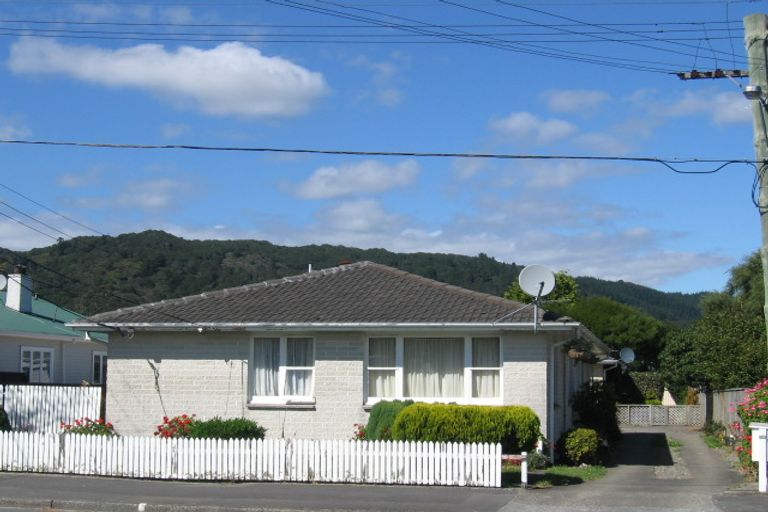 Photo of property in 1/129 Martin Street, Wallaceville, Upper Hutt, 5018