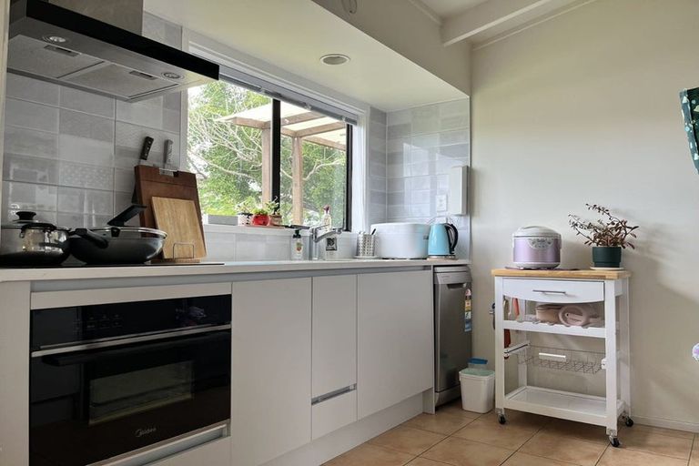 Photo of property in 3a Universal Drive, Henderson, Auckland, 0610