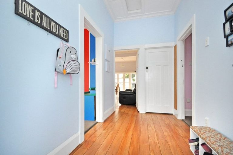 Photo of property in 23 View Road, Waiuku, 2123