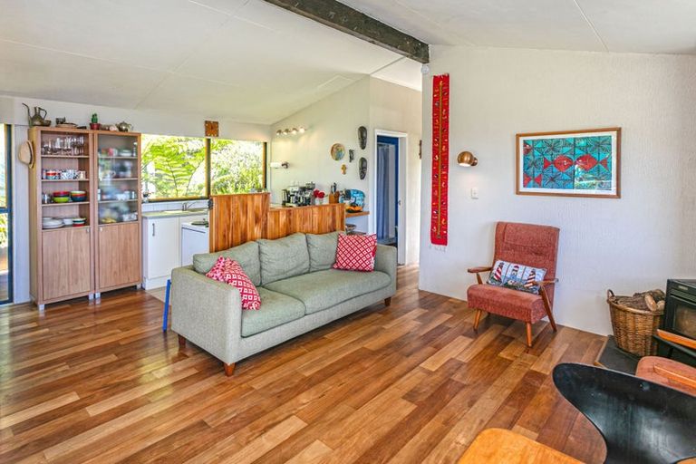 Photo of property in 11 Kowhai Place, Tuateawa, Coromandel, 3583