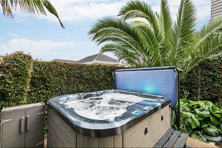 Photo of property in 14a Lomond Street, Takapuna, Auckland, 0622