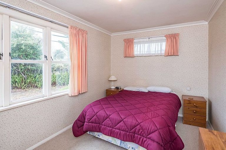 Photo of property in 12 Arawhata Road, Paraparaumu, 5032