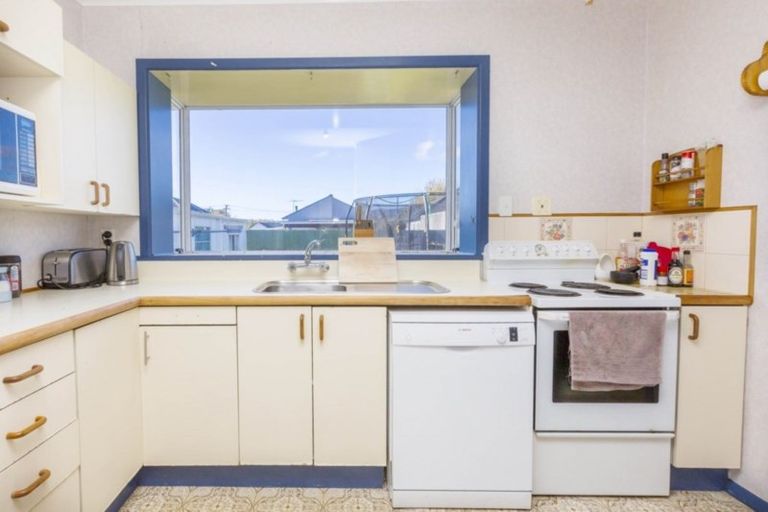 Photo of property in 92 Pine Avenue, Ebdentown, Upper Hutt, 5018