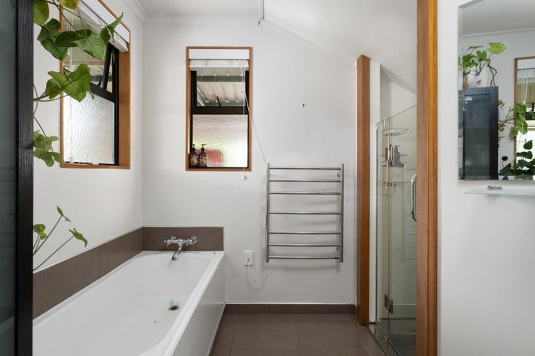 Photo of property in 6 Hill Road, Ormond, Gisborne, 4071