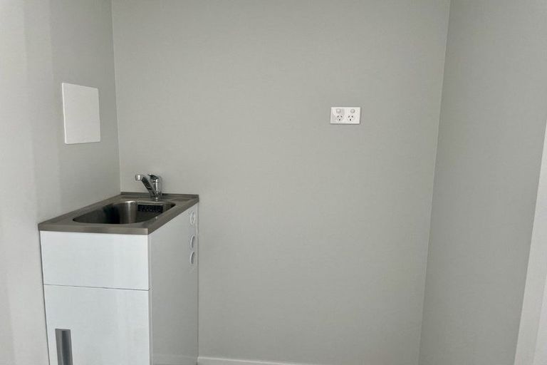 Photo of property in 49 O'meara Street, Swanson, Auckland, 0614