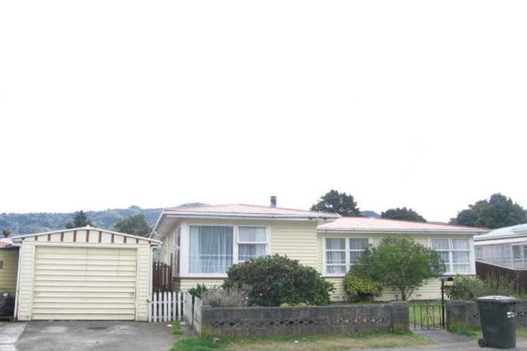 Photo of property in 9 Benge Crescent, Clouston Park, Upper Hutt, 5018